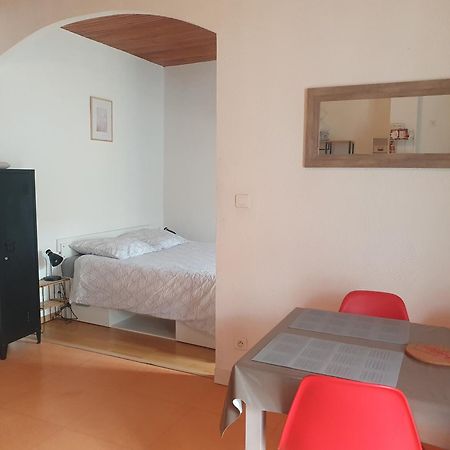 Appartement Meuble Centre Ville Ньон Экстерьер фото